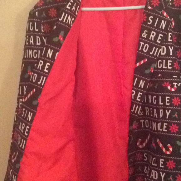 Attention grabbing Christmas jacket - Picture 5 of 5